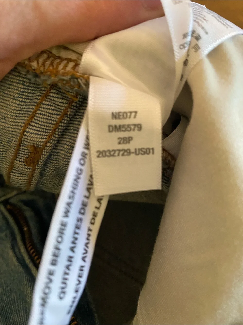 Madewell Light Blue Ankle Crop Jeans - Picture 9 of 9